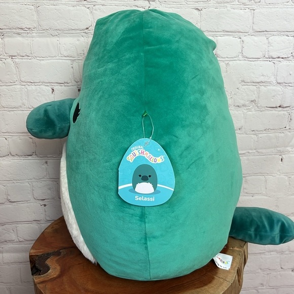 Selassi the Platypus Green Squishmallow - Picture 4 of 11